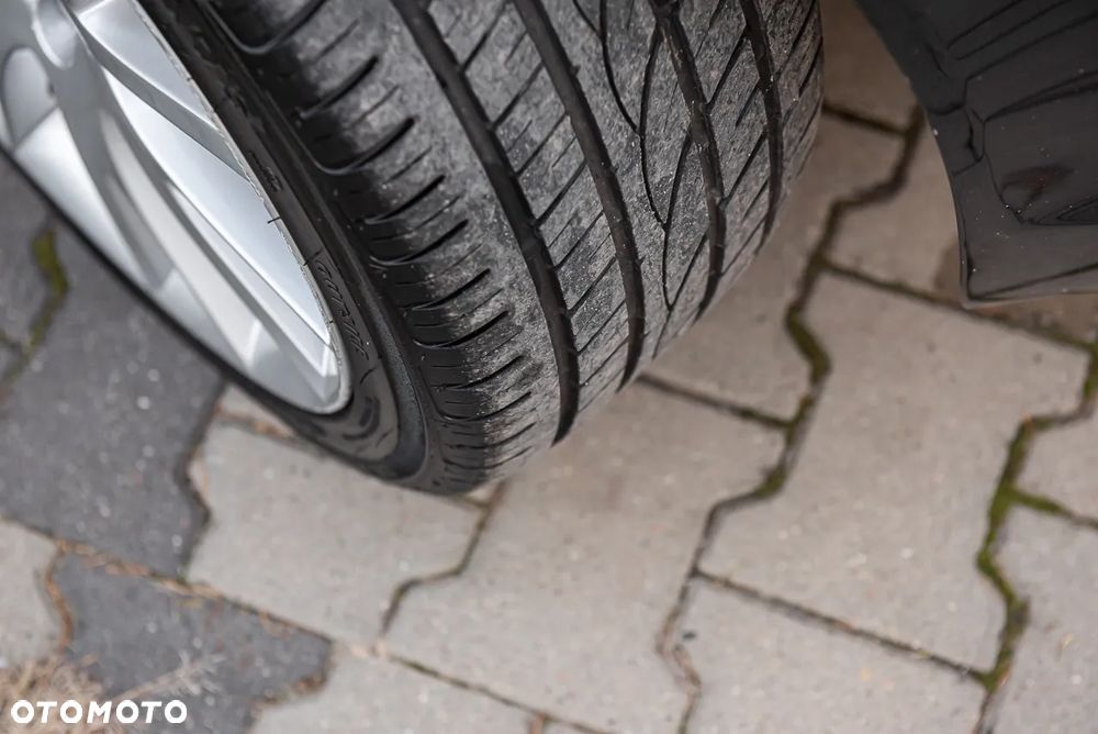 Volvo C70 T5 Momentum - 25