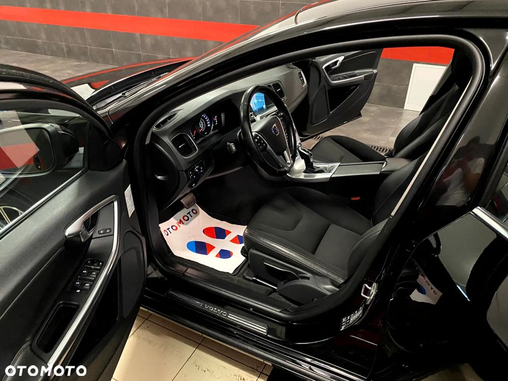 Volvo S60 D3 Drive-E Dynamic Edition (Momentum) - 13
