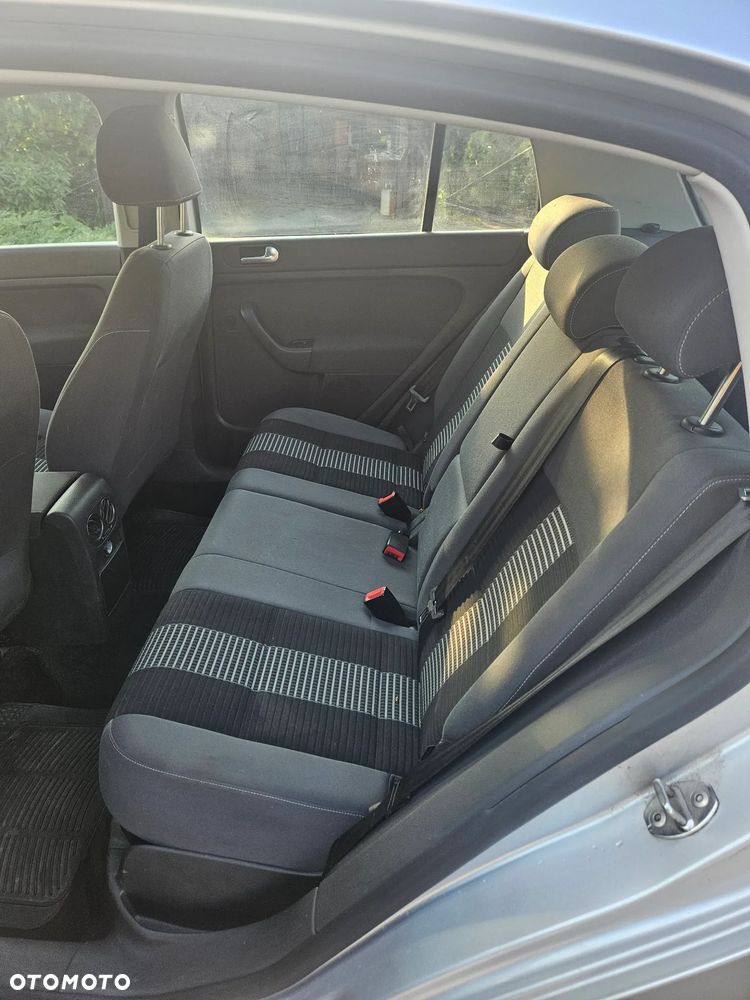 Volkswagen Golf Plus 1.6 TDI BlueMot Trendline - 6
