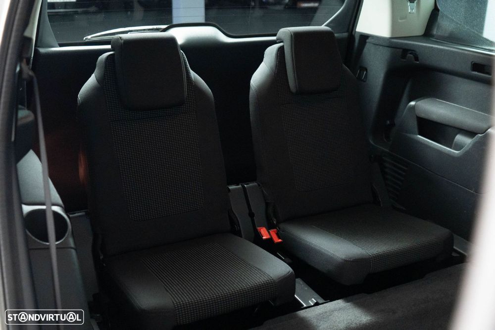 Peugeot 5008 - 11