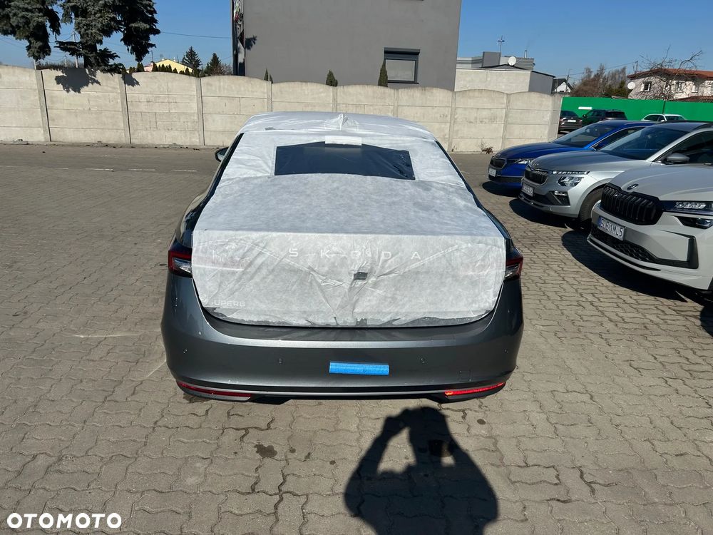 Skoda Superb 2.0 TDI SCR 4x4 L&K DSG - 3