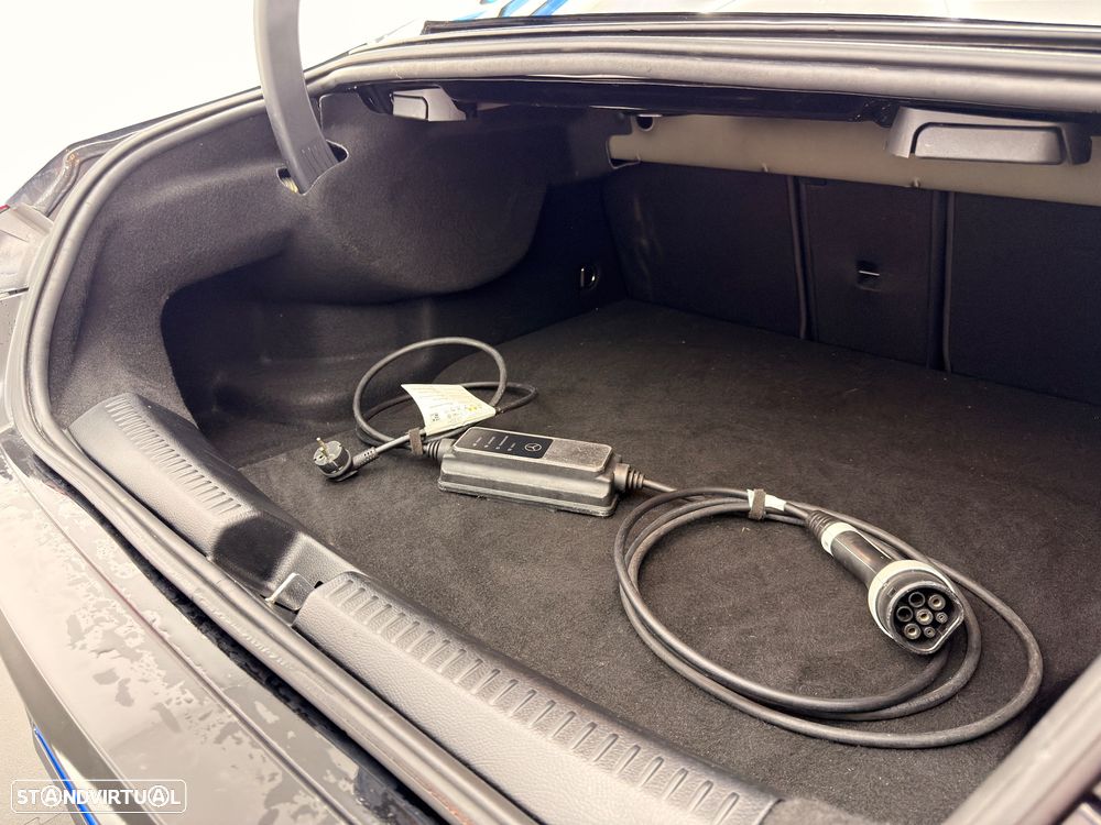 Mercedes-Benz CLA 250 e 8G-DCT Edition AMG Line - 28