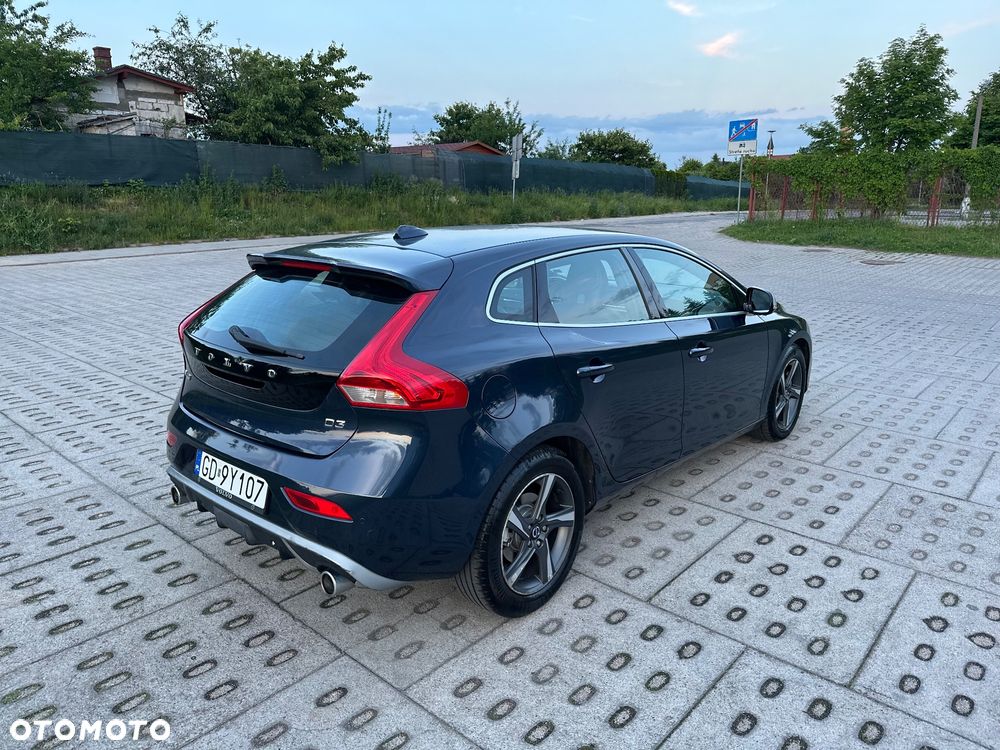 Volvo V40 D3 Geartronic R Design - 4