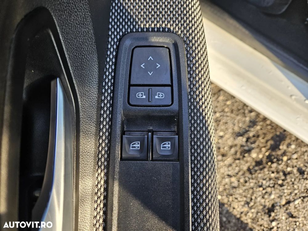 Dacia Logan TCe 90 CVT Comfort - 11