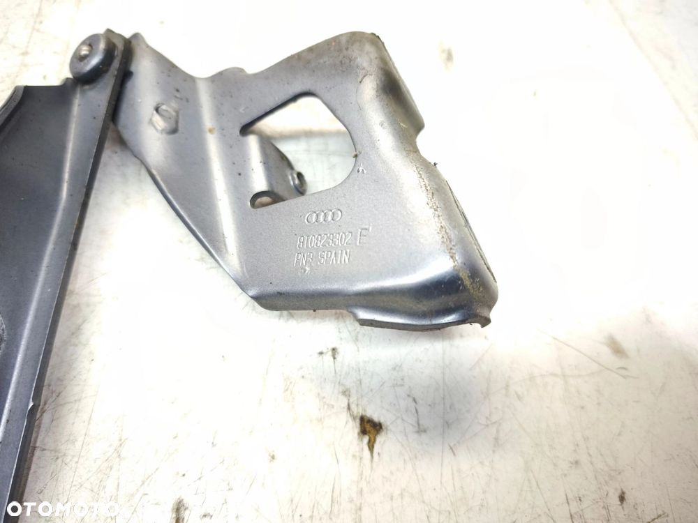 ZAWIAS MASKI PRAWY AUDI A5 8T 8T0823302E - 3