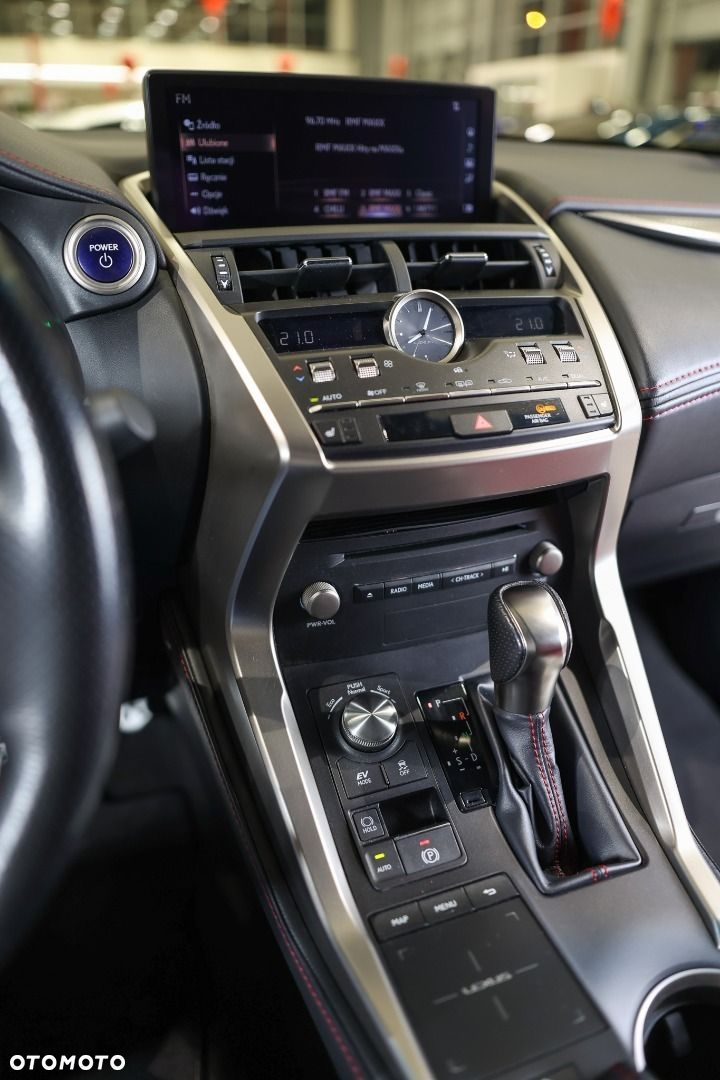 Lexus NX - 33