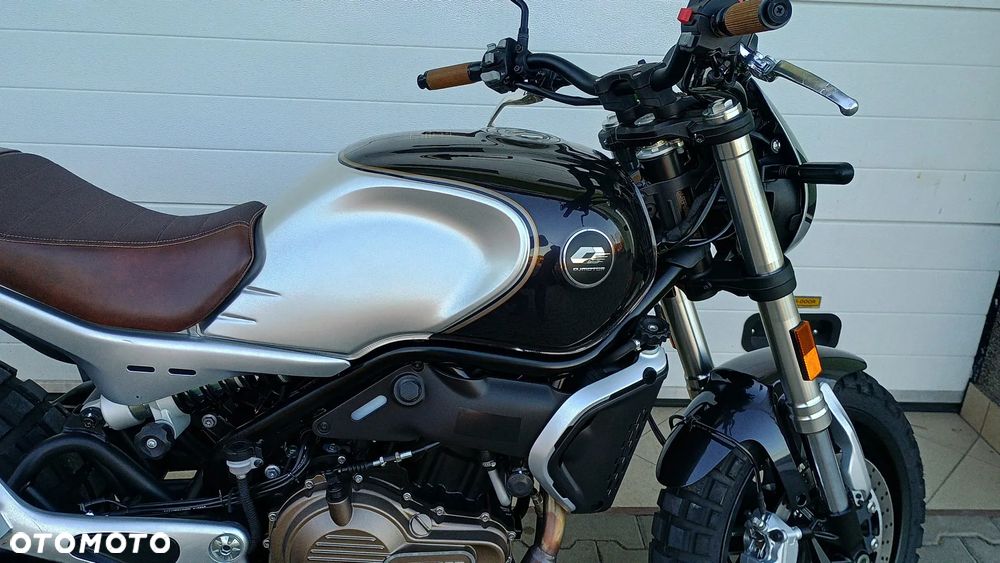 QJMOTOR SRV 600V - 24