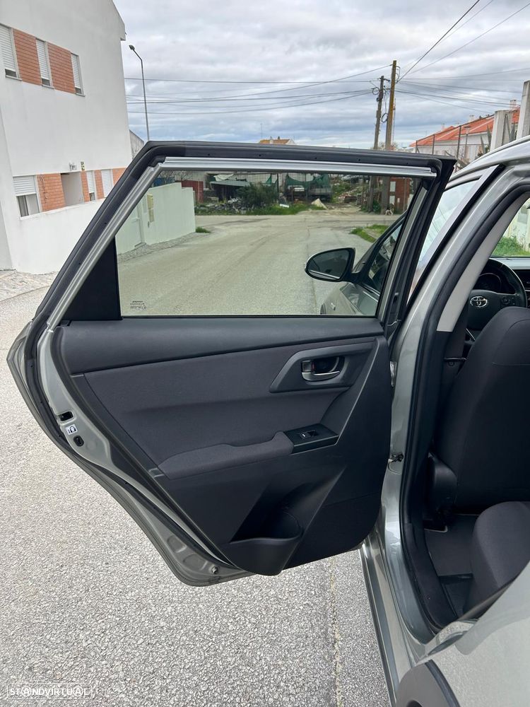 Toyota Auris Touring Sports - 14