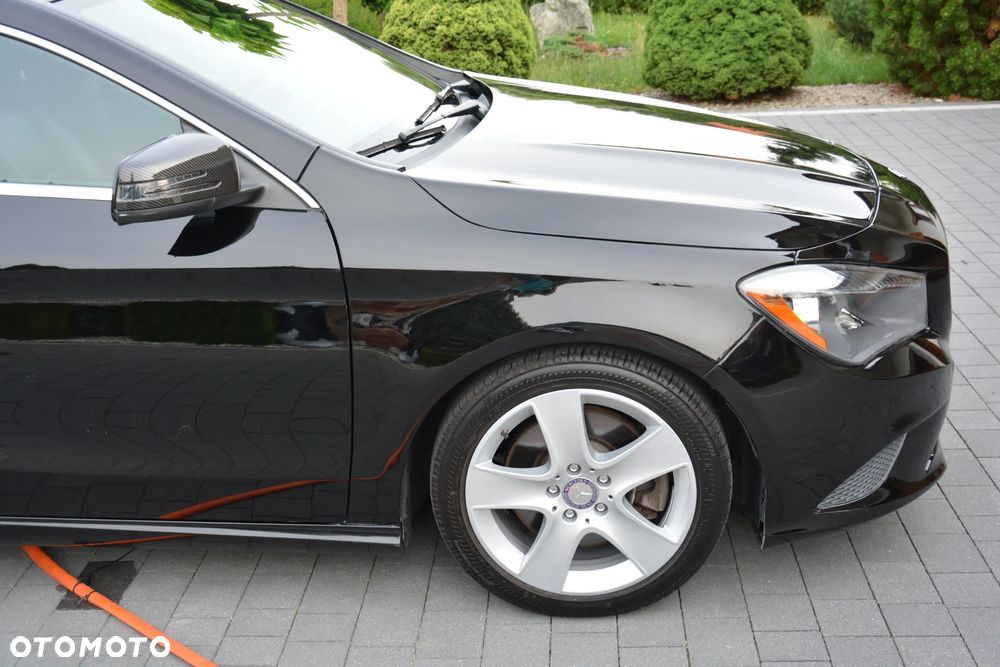 Mercedes-Benz CLA 250 4Matic 7G-DCT StreetStyle - 11