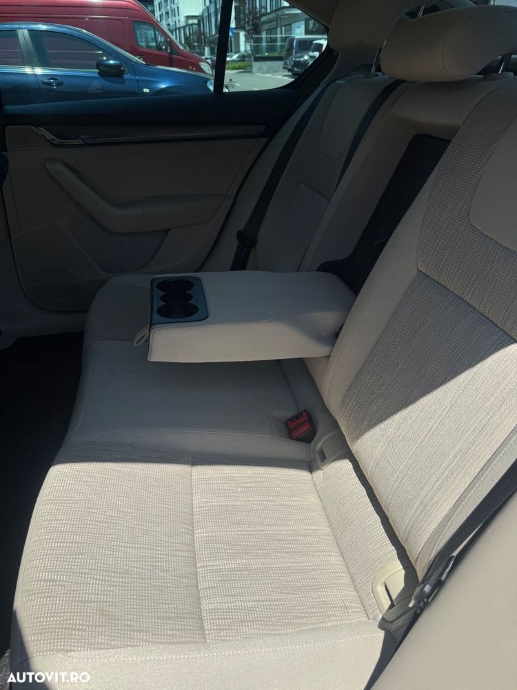 Skoda Octavia - 6
