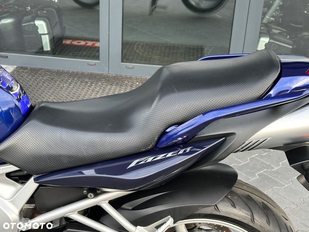 Yamaha FZ6 - 31