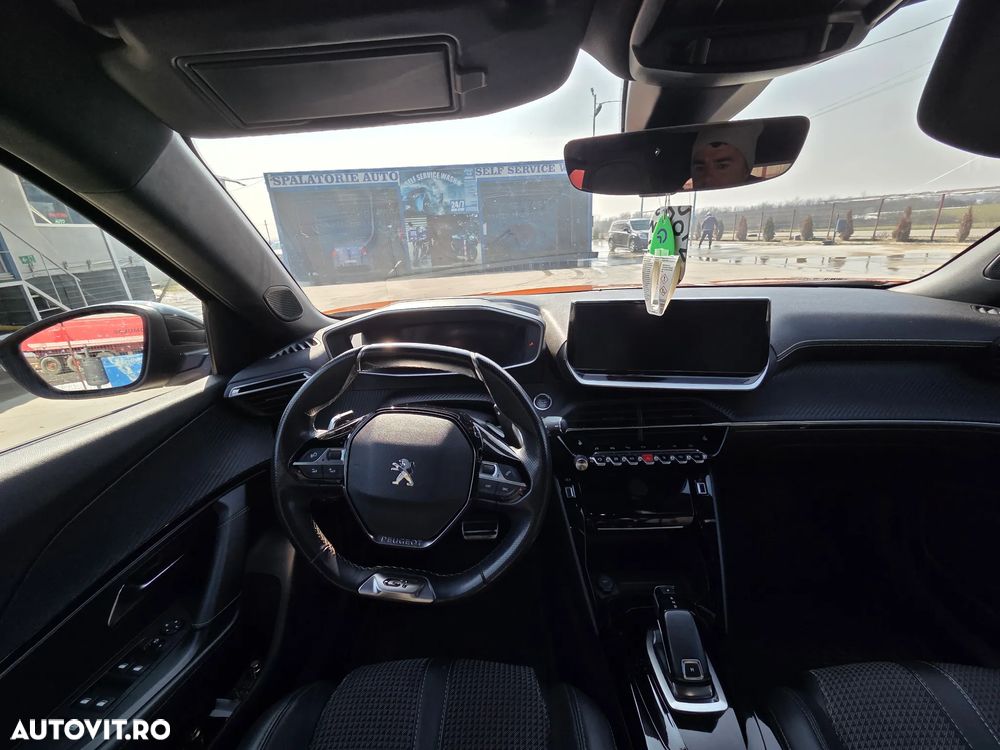 Peugeot 2008 1.5 BlueHDI 130 S&S EAT8 GT - 8