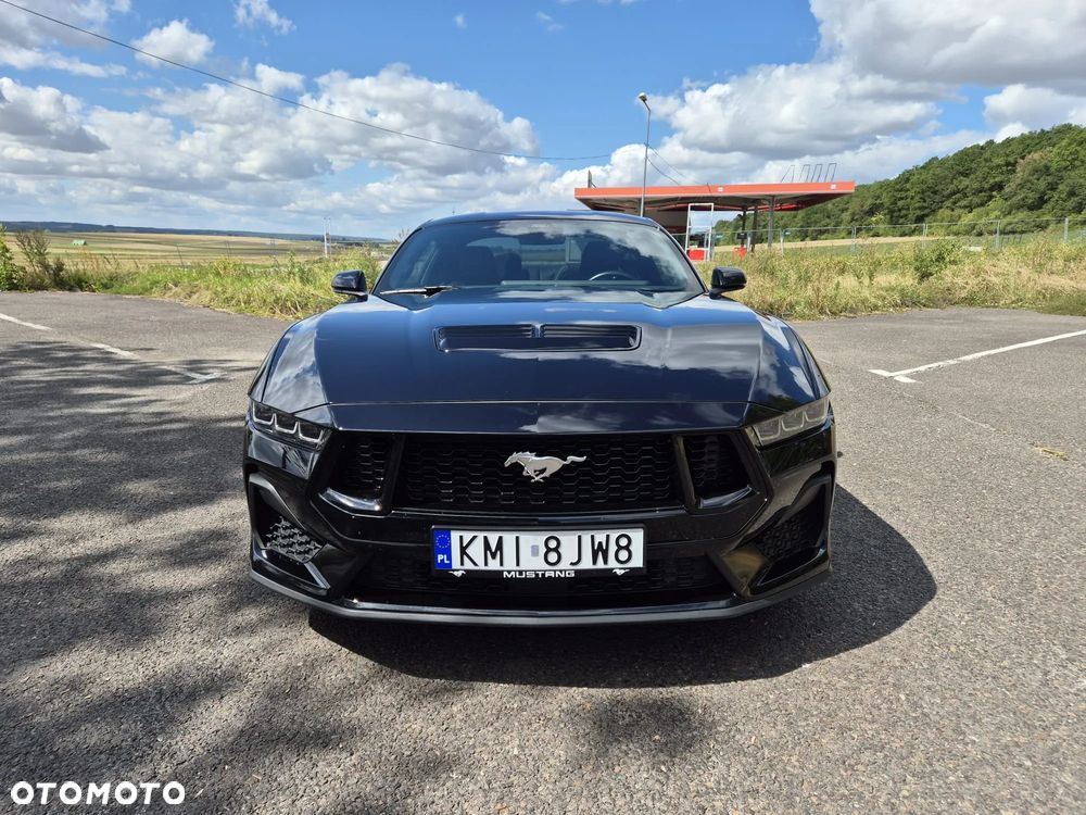 Ford Mustang - 2