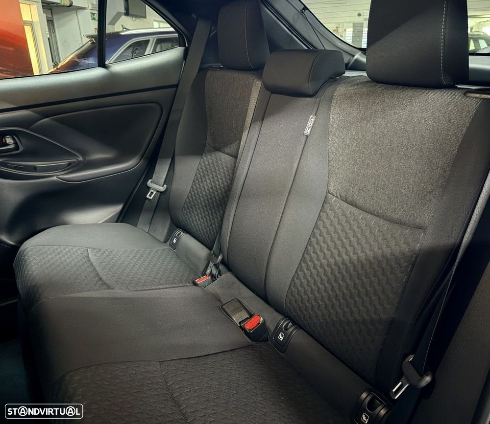 Toyota Yaris Cross 1.5 HDF Premier Edition - 8