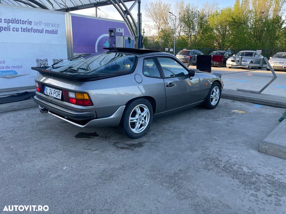 Porsche 924 - 22