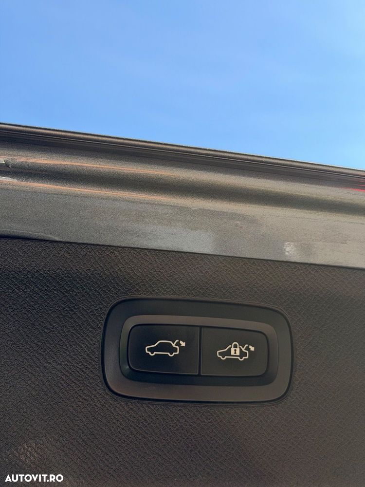 Volvo XC 90 - 14