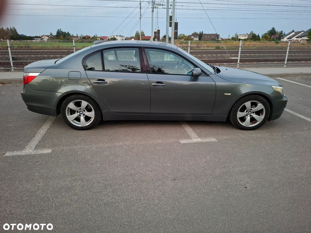BMW Seria 5 520d - 3
