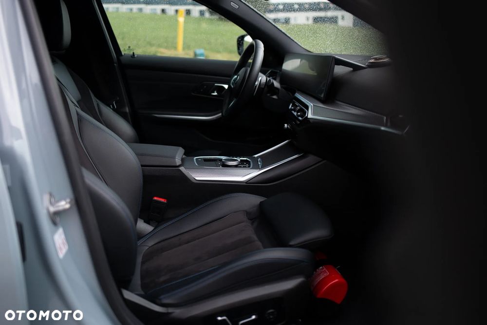 BMW Seria 3 - 12