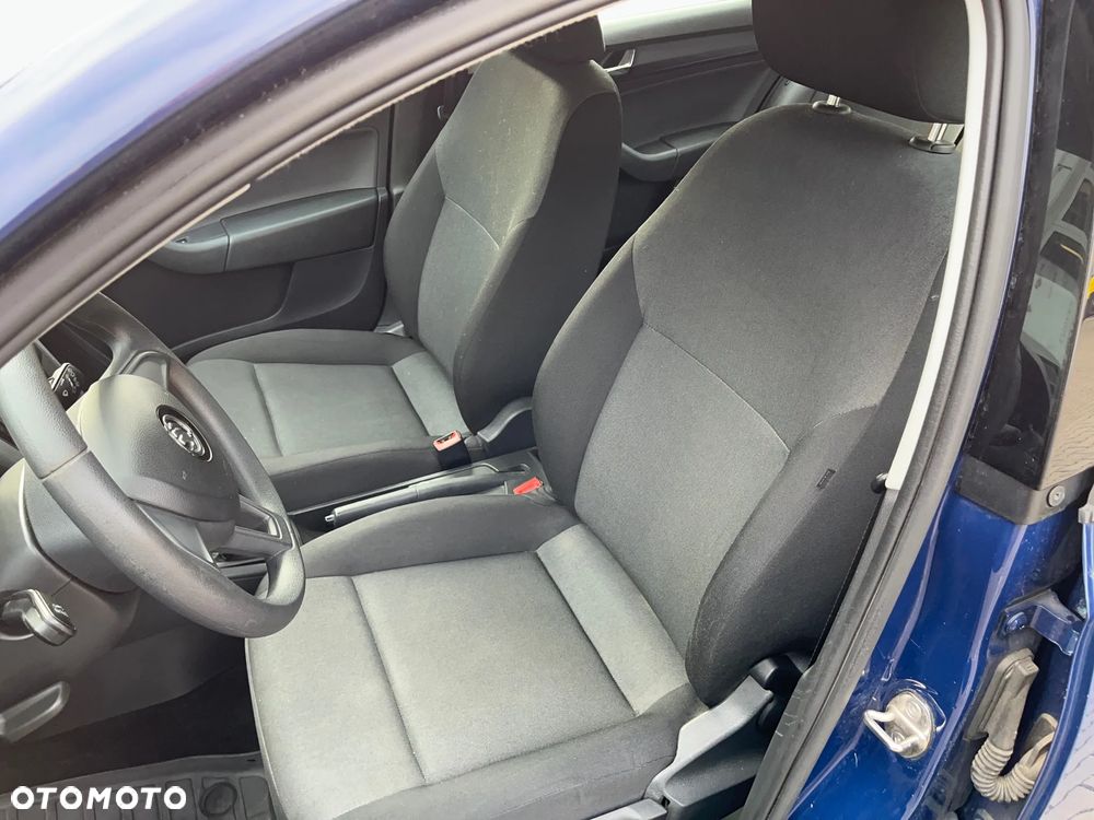 Skoda RAPID 1.0 TSI Active - 8