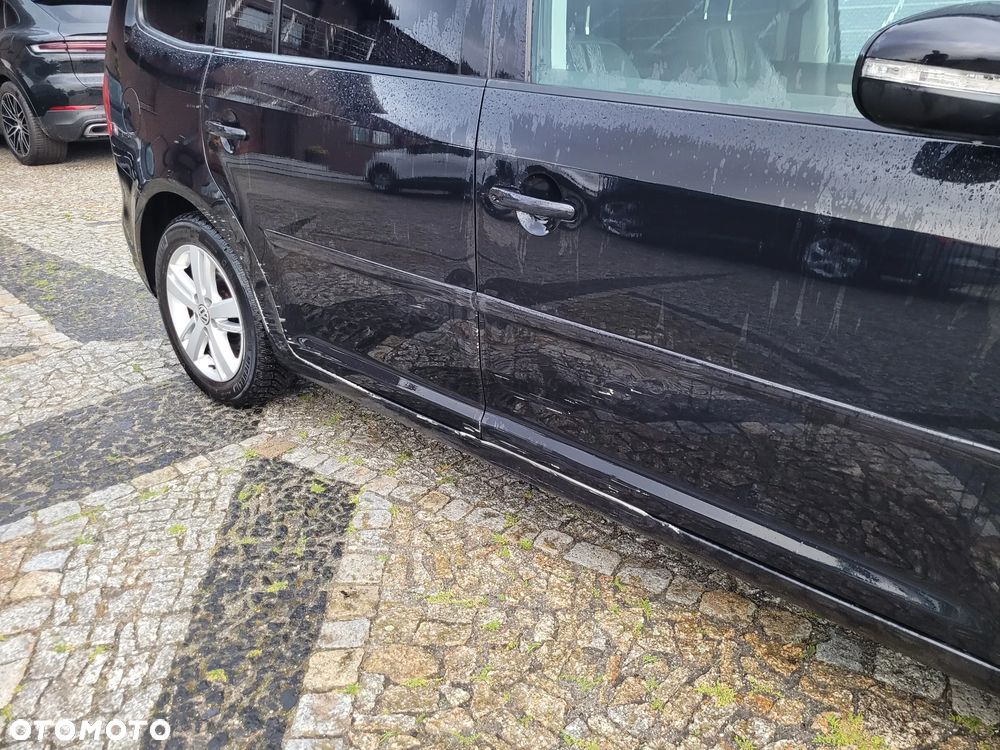 Volkswagen Touran 2.0 TDI DPF MATCH - 36