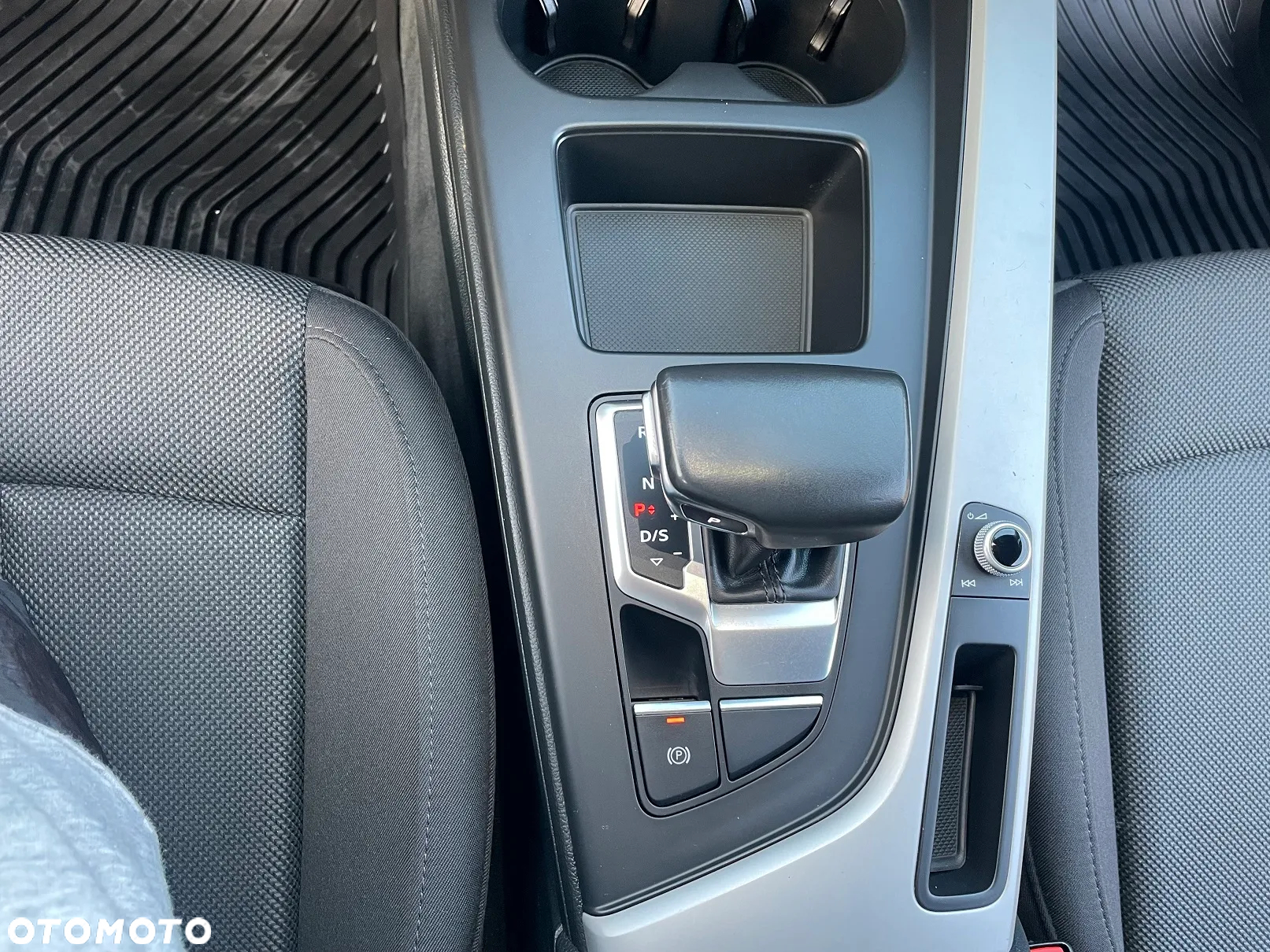 Audi A4 Avant 45 TDI quattro tiptronic - 29