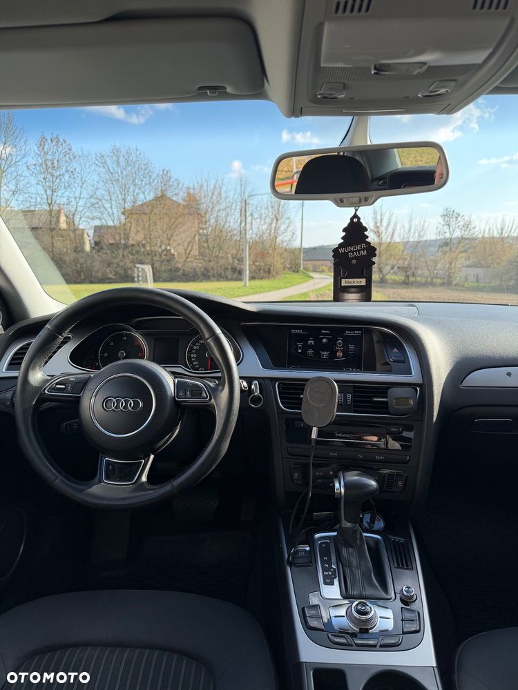 Audi A4 Limousine 2.0 TDI DPF multitronic Attraction - 8