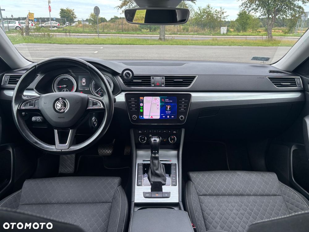 Skoda Superb 2.0 TDI Ambition DSG - 8