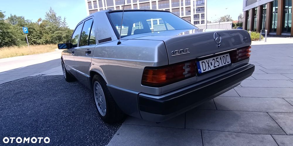 Mercedes-Benz W201 (190) - 34