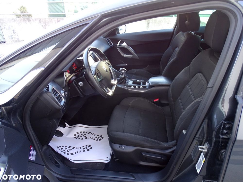 DS Automobiles DS 5 - 10