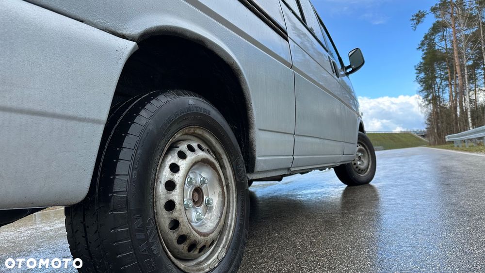 Volkswagen Transporter - 12