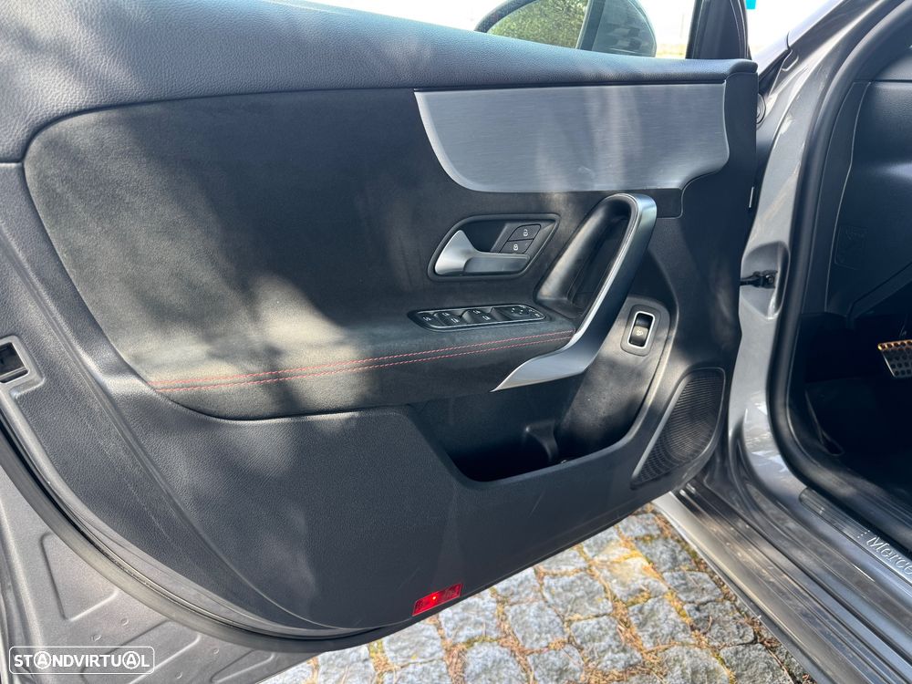 Mercedes-Benz A 180 Limousine d AMG Line Aut. - 17