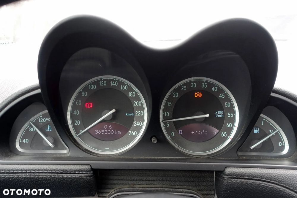 Mercedes-Benz SL 350 - 12
