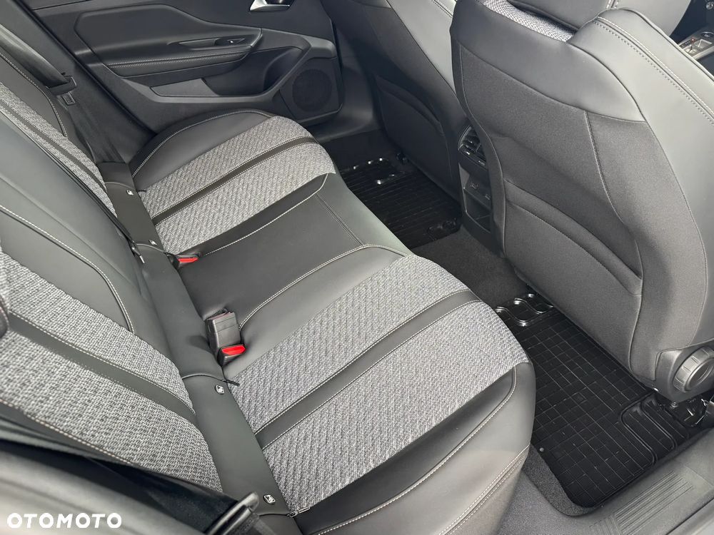 Peugeot 408 1.2 PureTech mHEV Allure S&S e-DCS6 - 10