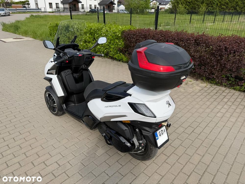 Peugeot Metropolis - 3
