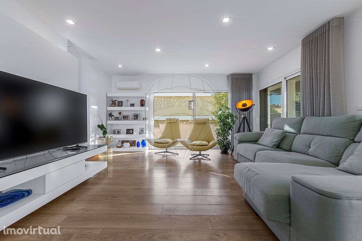 Moradia T4 para venda - Grande imagem: 2/40