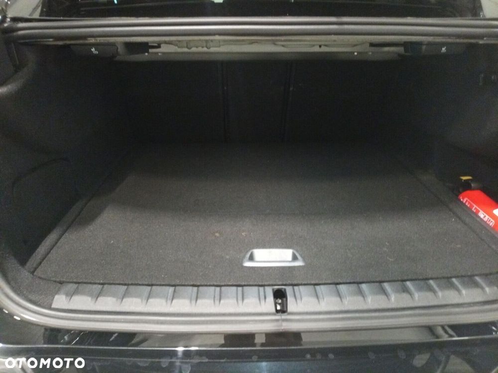 BMW Seria 2 220d mHEV - 18