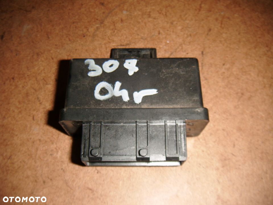 peugeot 307 03r przekaźnik pompy paliwa nr 240107 - 1