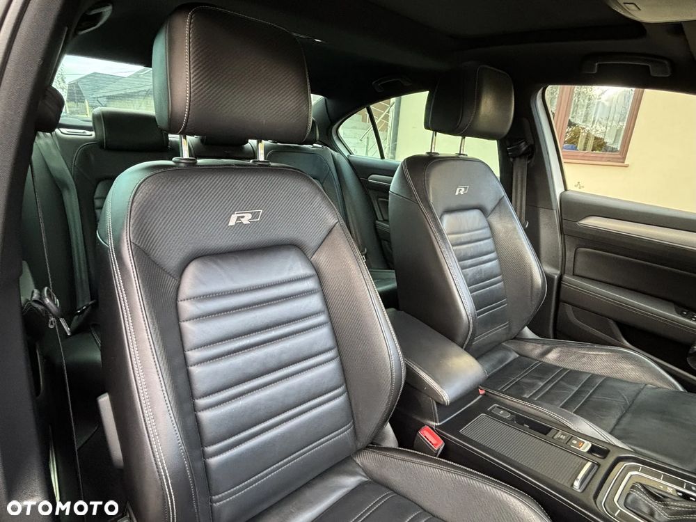 Volkswagen Passat - 12