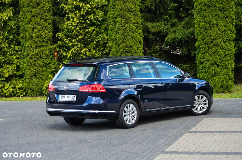 Volkswagen Passat Variant 2.0 Blue TDI SCR Comfortline - 23