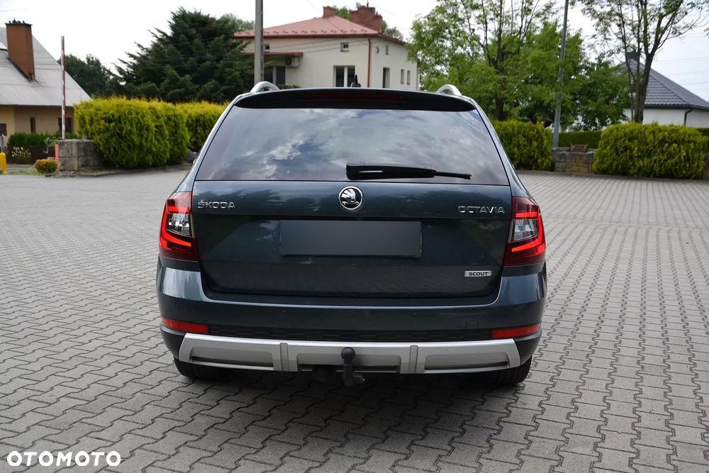 Skoda Octavia 2.0 TDI 4x4 Elegance DSG - 7