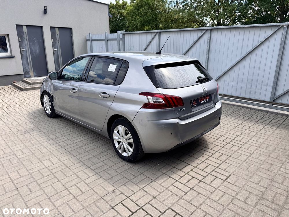 Peugeot 308 - 3