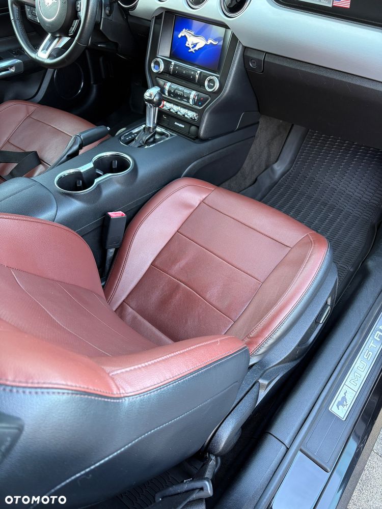 Ford Mustang Cabrio 5.0 Ti-VCT V8 Black Shadow Edition - 8