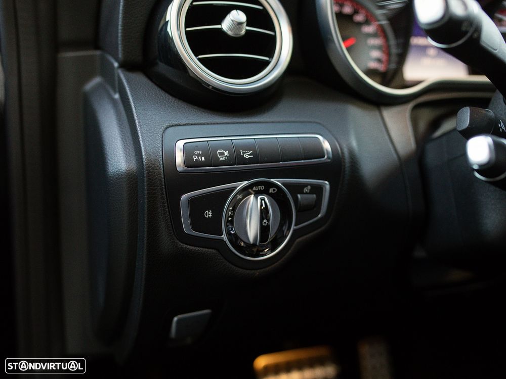 Mercedes-Benz C 63 AMG S - 30