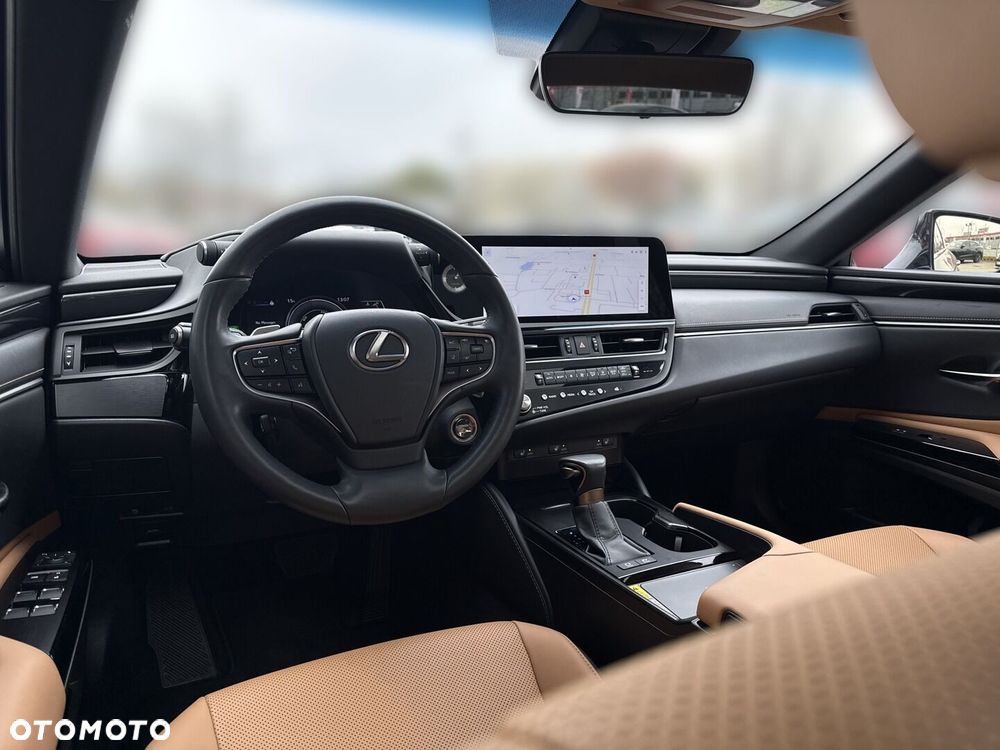 Lexus ES 300h Business Edition - 21