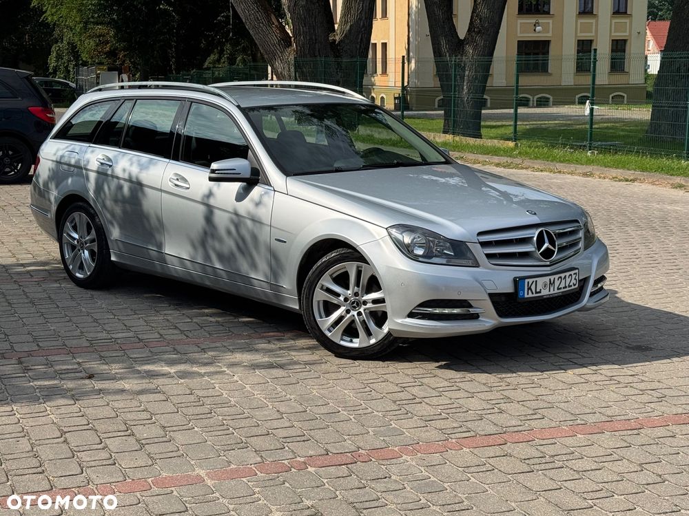 Mercedes-Benz Klasa C 180 CGI BlueEff Avantgarde - 5