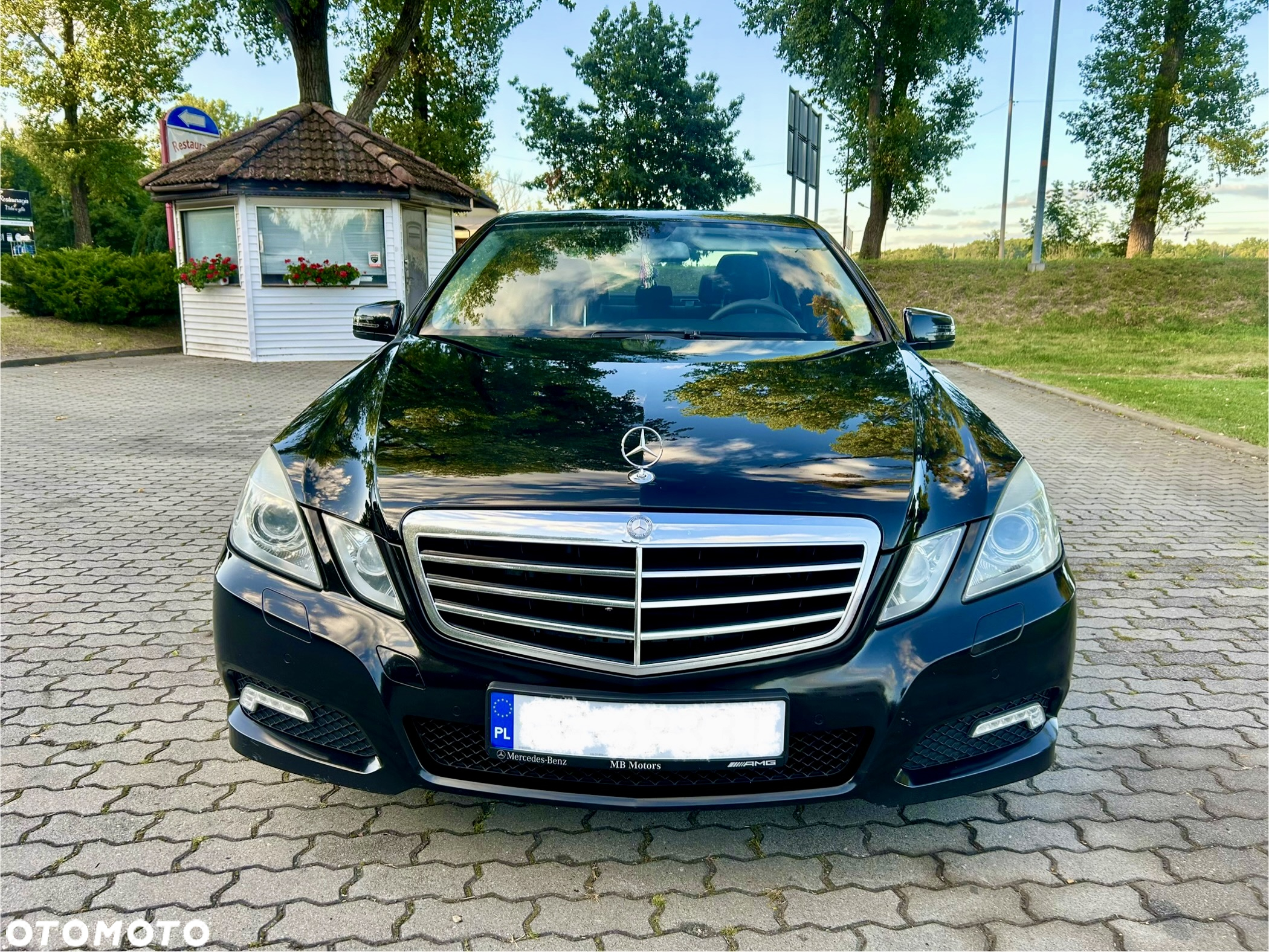 Mercedes-Benz Klasa E 350 CDI BlueEff Avantgarde - 14