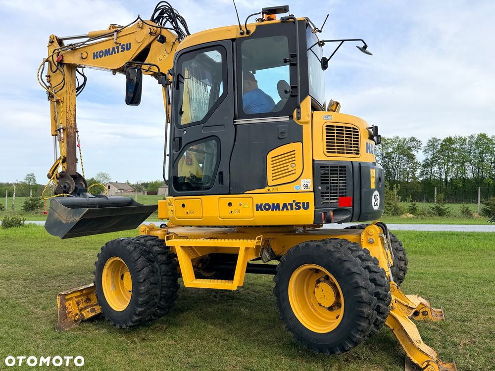 Komatsu 4x4x4 ramię łamane Koparka kołowa KOMATSU  PW98MR-8 10ton 4x4x4 ośki skrętne Ramię 3x łamane BEZ DPF i ADBLUE 4 cyl dodatkowe wyjścia hydr Pług Podpory 2012 szybka zwinna Prosto z importu 1 właściciel Cat TEREX Liebherr Wacker Pw 98 Mr 8 11 - 30