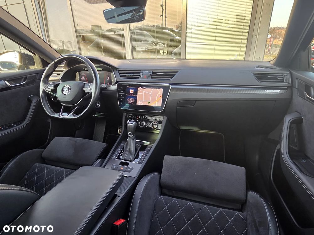 Skoda Superb 2.0 TDI SCR 4x4 Sportline DSG - 24