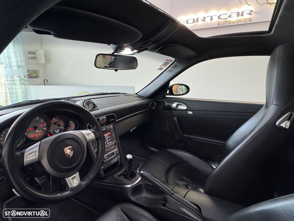 Porsche 911 (997) Carrera S - 19