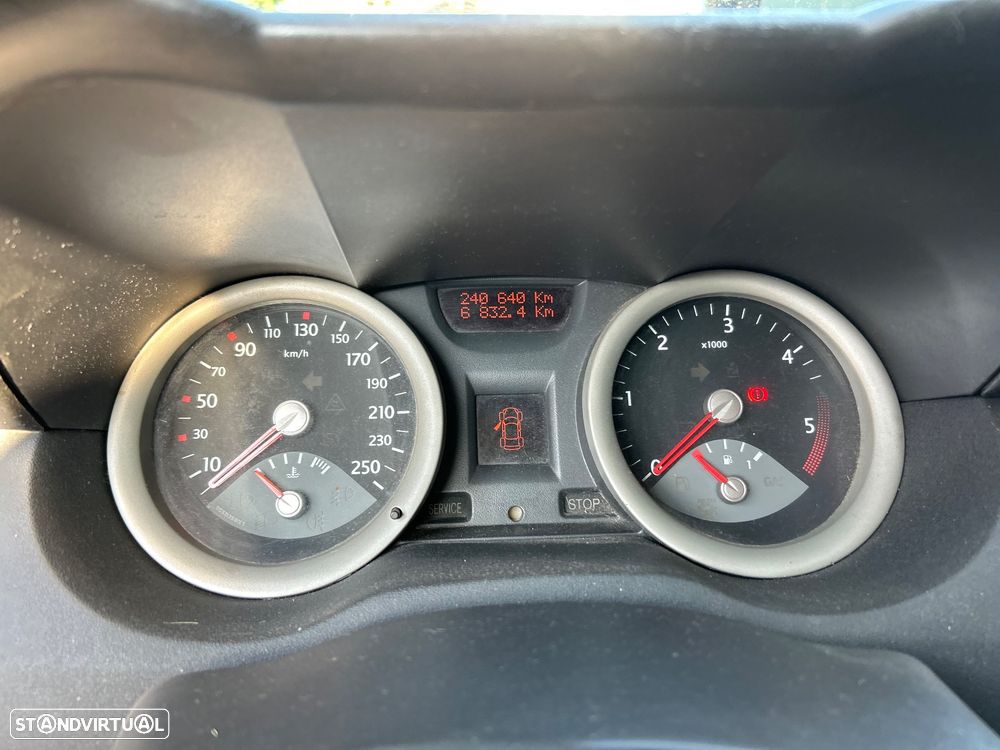 Renault Mégane 1.5 dCi Confort - 9